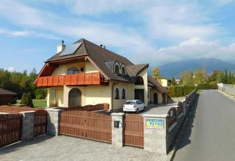 Penzion Petko has Balcony rooms