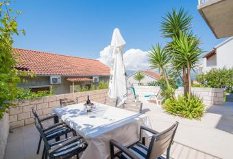 Apartments Veve has Balcony rooms