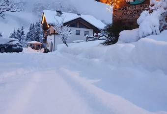Agritur Maso Piasina has Balcony rooms