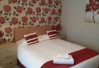 The Avenue Hotel allows 18 year olds to book a room