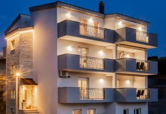 Apartments Kolovrat has Balcony rooms