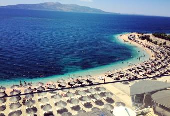 Andon Lapa Suites allows 18 year olds to book a room