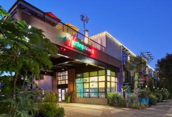 Inn at Northrup Station has Balcony rooms