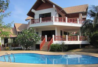 Viewpoint Residence has Balcony rooms