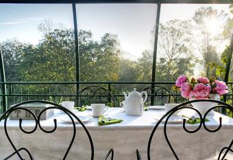 Residenza Guglielmi has Balcony rooms