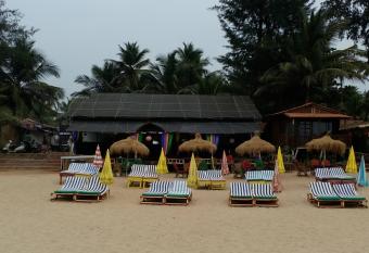 Om Shanti Beach Stay Patnem has Balcony rooms
