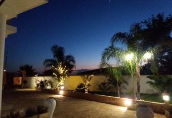 B&B Cesaranum has Balcony rooms