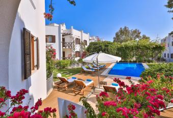 Myndos Hotel & Residence allows 18 year olds to book a room