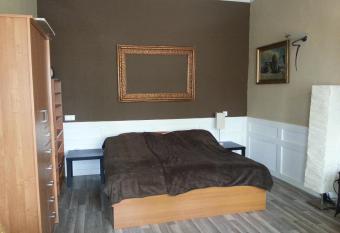 Nosztalgia apartman has Balcony rooms