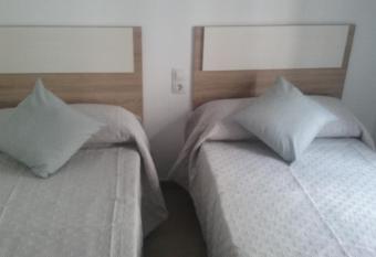 Hospederia Gomis 26 has Balcony rooms