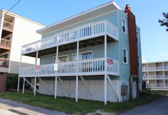 Blue Haven Apartments has Balcony rooms
