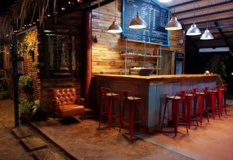 Cozy Garden Resort has Balcony rooms