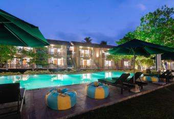 South Lake Resort Koggala has Balcony rooms