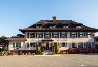 Gasthof Belchenblick has Balcony rooms