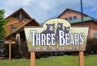 Three Bears Resort has Balcony rooms
