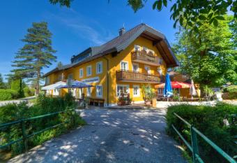 Landgasthof zum Betenmacher has Balcony rooms