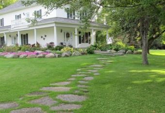 Terrace Green B&B has Balcony rooms