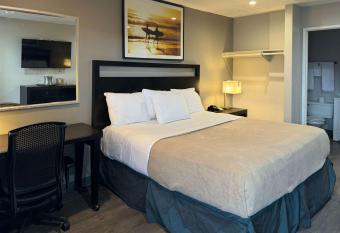 Rodeway Inn El Cajon - San Diego East allows 18 year olds to book a room