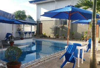 H&P Inn has Balcony rooms