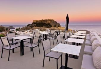 Lindos Comfy Suites allows 18 year olds to book a room