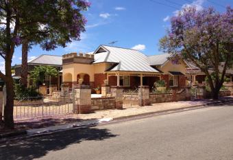 Apartments on Fiedler allows 18 year olds to book a room