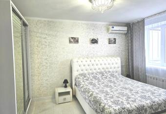 Apartment in City Center, street Banulescu Bodoni 57 allows 18 year olds to book a room