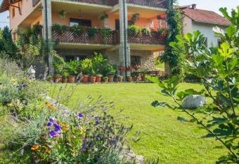 Guest House Nena Rastoke has Balcony rooms