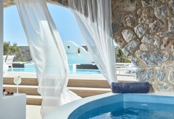 Orabel Suites Santorini (Adults Only) allows 18 year olds to book a room