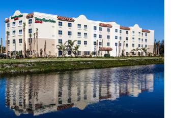 TownePlace Suites by Marriott Boynton Beach has Balcony rooms