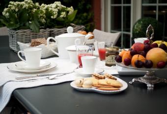 Elena s Home has Balcony rooms