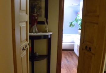 B&B Charme Celestino V   has rooms with a private hot tub