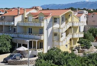 Apartments Jasmina has Balcony rooms