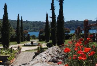 Agriturismo Le Grotte allows 18 year olds to book a room