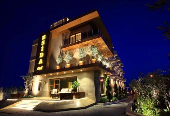 Esida Hotel has Balcony rooms