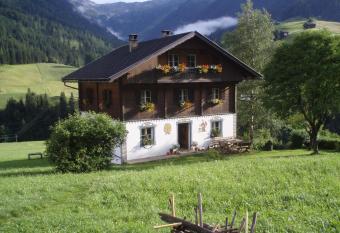 Bauernhof im Wiesengrund has Balcony rooms