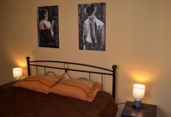 Kalimera Apartment has Balcony rooms