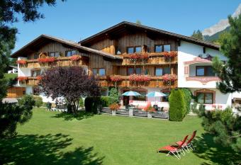 G  stehaus Haag has Balcony rooms