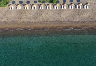 Grand Bleu Anastazia has Balcony rooms