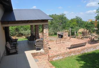 Thorntree Lodge has Balcony rooms