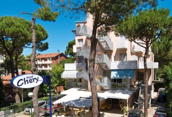 Hotel Chery allows 18 year olds to book a room