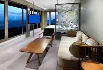 The Marmara Sisli has rooms with a private hot tub