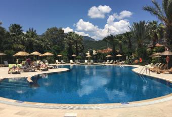 Asur Hotel & Aparts & Villas has Balcony rooms