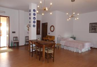 L Erbavoglio has Balcony rooms