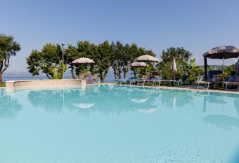 Hotel San Marco has Balcony rooms