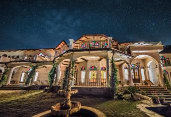 The Orchard at Peora Estates has Balcony rooms