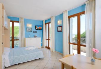 Residence Riva Blu has Balcony rooms