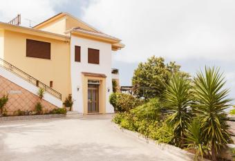 Hotel Bellavista has Balcony rooms