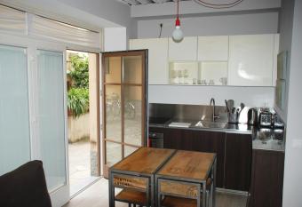 Lakeside Studio allows 18 year olds to book a room