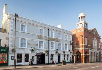 The Greyhound Wetherspoon allows 18 year olds to book a room