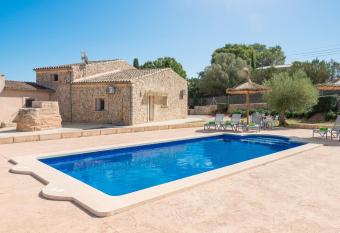 Can Brivo has Balcony rooms